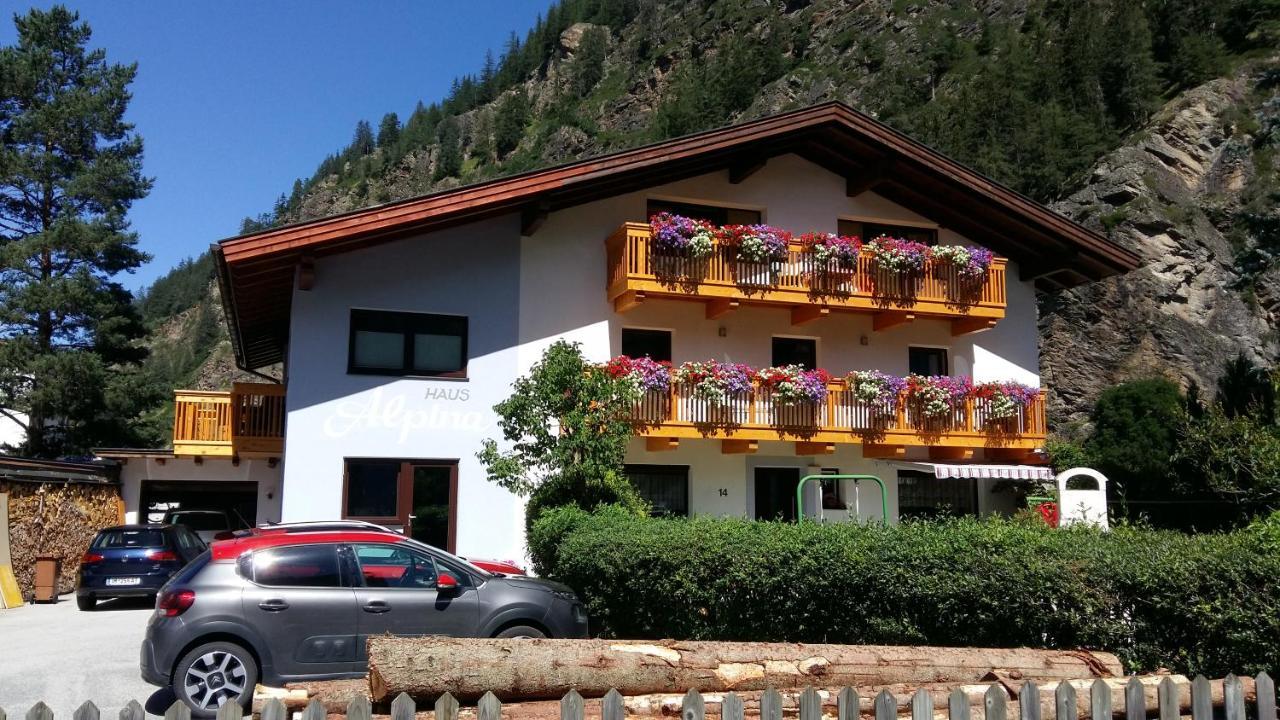 Hotel Haus Alpina à Längenfeld Extérieur photo