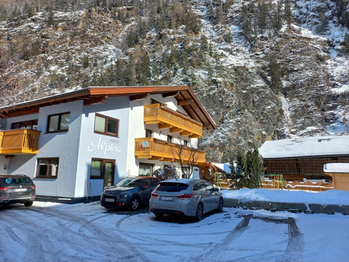 Hotel Haus Alpina à Längenfeld Extérieur photo